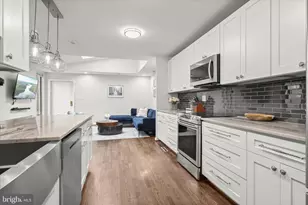 110 Old Crossing Dr, Baltimore, MD 21208 - Photo 17