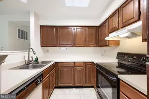 9932 Britinay Ln, Baltimore, MD 21234 - Photo 9