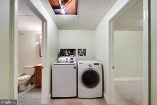 9932 Britinay Ln, Baltimore, MD 21234 - Photo 25