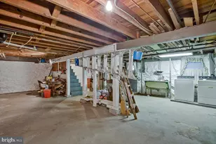 1905 Featherbed Ln, Baltimore, MD 21207 - Photo 17
