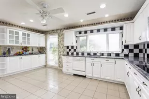 7920 Long Meadow Rd, Baltimore, MD 21208 - Photo 9