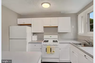 2909 Willoughby Road, Parkville, MD 21234 - Photo 7