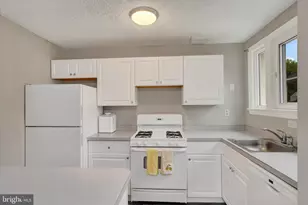 2909 Willoughby Rd, Parkville, MD 21234 - Photo 7