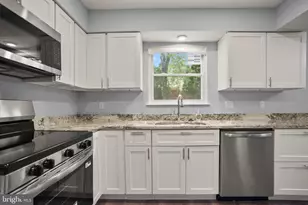 10 Iron Bolt Ct, Catonsville, MD 21228 - Photo 1