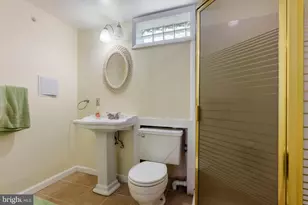 2321 Holyoke Rd, Rosedale, MD 21237 - Photo 27