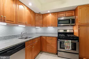 2321 Holyoke Rd, Rosedale, MD 21237 - Photo 11