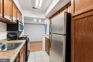 1811 Snow Meadow Ln, Baltimore, MD 21209 - Photo 5