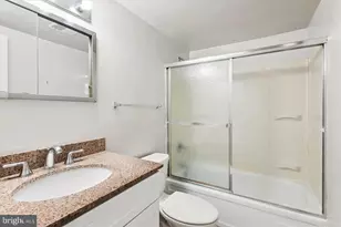 1811 Snow Meadow Ln, Baltimore, MD 21209 - Photo 9