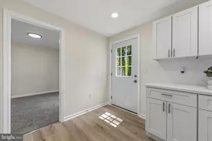 945 Renfrew, Baltimore, MD 21221 - Photo 7