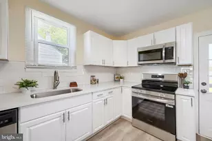 327 Wye Rd, Baltimore, MD 21221 - Photo 7