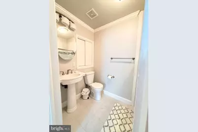 6 E Aylesbury, Lutherville Timonium, MD 21093 - Photo 13