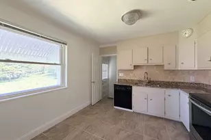 6 E Aylesbury, Lutherville Timonium, MD 21093 - Photo 5