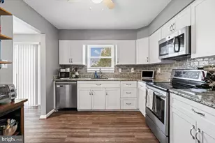9453 Seven Courts Dr, Baltimore, MD 21236 - Photo 11