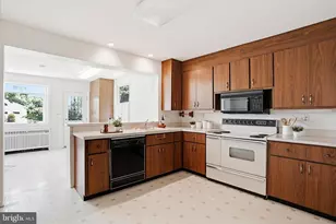 13201 Manor Rd, Glen Arm, MD 21057 - Photo 11