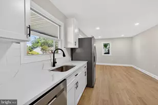 424 Maryland Ave, Catonsville, MD 21228 - Photo 9