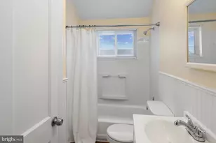 1928 Inverton Rd, Baltimore, MD 21222 - Photo 17