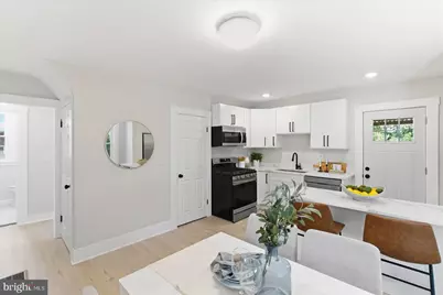 1 Glenwood Avenue, Baltimore, MD 21228 - Photo 9