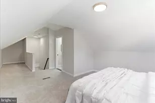 1 Glenwood Ave, Baltimore, MD 21228 - Photo 17