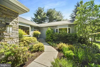 6715 Newstead Lane, Baltimore, MD 21209 - Photo 5