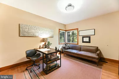6715 Newstead Lane, Baltimore, MD 21209 - Photo 17