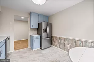 1 Summit Hill Ct, Baltimore, MD 21228 - Photo 9