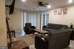 8901 Stone Creek Pl, Pikesville, MD 21208 - Photo 7