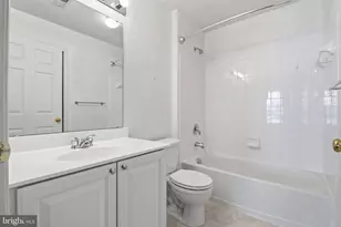 211 Arbor Vista Ln, Owings Mills, MD 21117 - Photo 25
