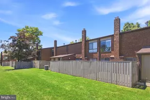 19 Saddle Ct, Baltimore, MD 21208 - Photo 37
