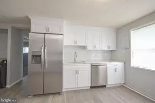 332 Suter Rd, Baltimore, MD 21228 - Photo 9