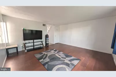 3174 Shiloh, Baltimore, MD 21227 - Photo 5