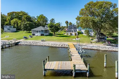 2545 Barrison Point Road, Baltimore, MD 21221 - Photo 3