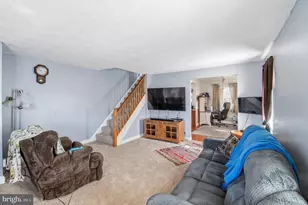 688 Middlesex Rd, Essex, MD 21221 - Photo 5