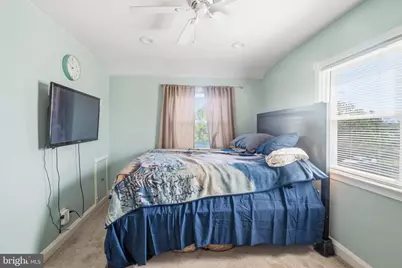688 Middlesex Road, Essex, MD 21221 - Photo 15