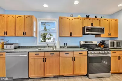 521 Riverside Drive, Essex, MD 21221 - Photo 5