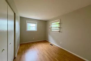 11 Warren Lodge Ct, Cockeysville, MD 21030 - Photo 7