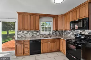 13054 Tarragon Rd, Reisterstown, MD 21136 - Photo 15