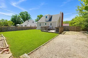 7901 Rolling View Ave, Baltimore, MD 21236 - Photo 3