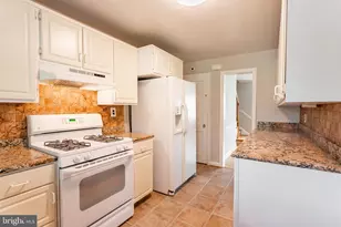 8426 Pleasant Plaines, Towson, MD 21286 - Photo 7