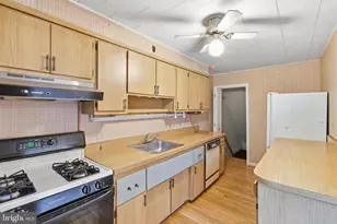 960 Fairmount Ave, Baltimore, MD 21204 - Photo 11