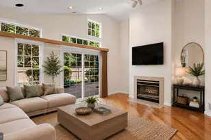 24 Stags Leap Ct, Baltimore, MD 21208 - Photo 9