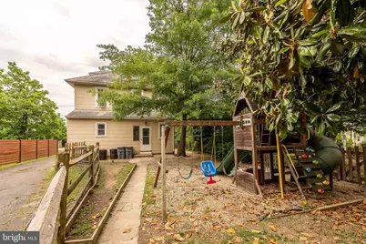 1823 Mayfield Avenue, Halethorpe, MD 21227 - Photo 25
