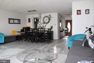 9330 Fitzharding Lane, Owings Mills, MD 21117 - Photo 3
