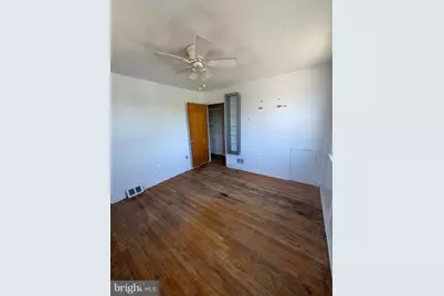 8055 Park Haven Road, Dundalk, MD 21222 - Photo 15