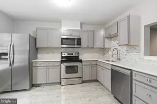 54 Hamlet Dr, Owings Mills, MD 21117 - Photo 3
