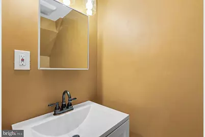 7945 Eastdale Road, Baltimore, MD 21224 - Photo 5