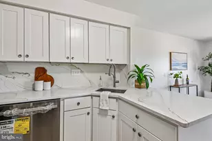 5630 Ringwood Dr, Halethorpe, MD 21227 - Photo 9