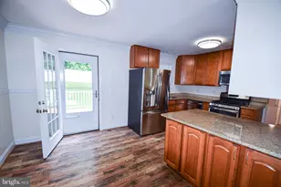 231 Chartley Dr, Reisterstown, MD 21136 - Photo 9