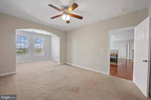 400 Symphony Cir, Cockeysville, MD 21030 - Photo 17