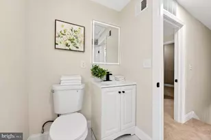 2027 Englewood Ave, Baltimore, MD 21207 - Photo 25