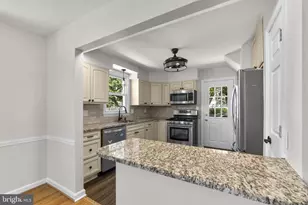 2018 Norhurst Way N, Catonsville, MD 21228 - Photo 9